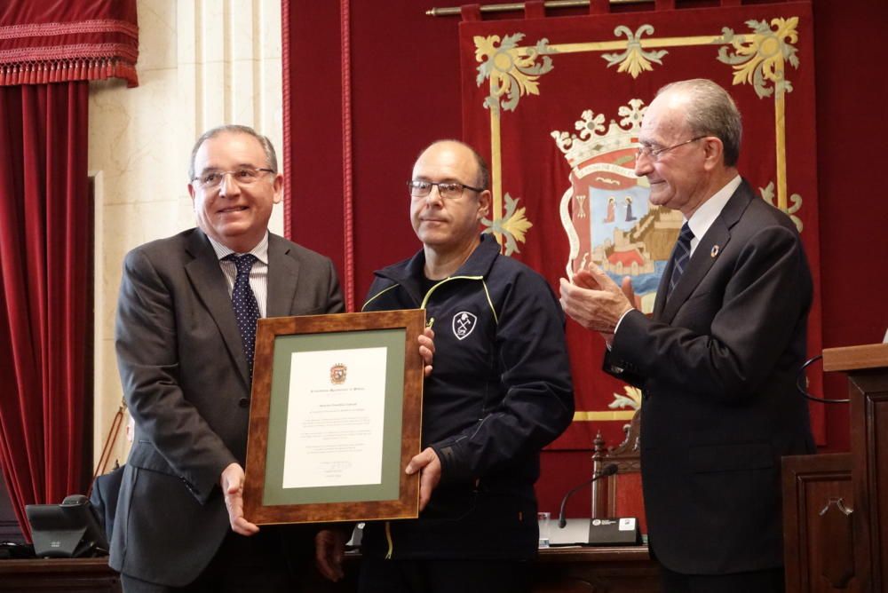 Entrega de las distinciones a los responsables del dispositivo de rescate de Julen.