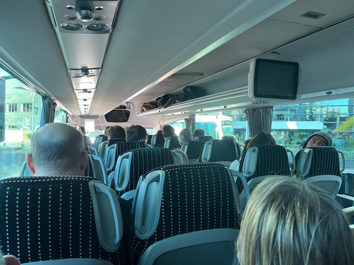 Malagueños en autobús de camino a Córdoba.
