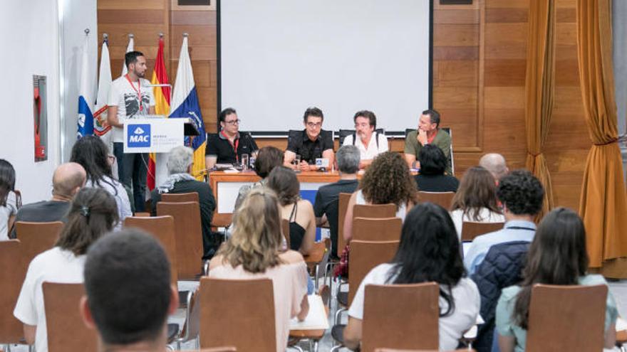 Las mesas redondas cerraron el foro en la MAC. Hoy, sesión práctica con película.