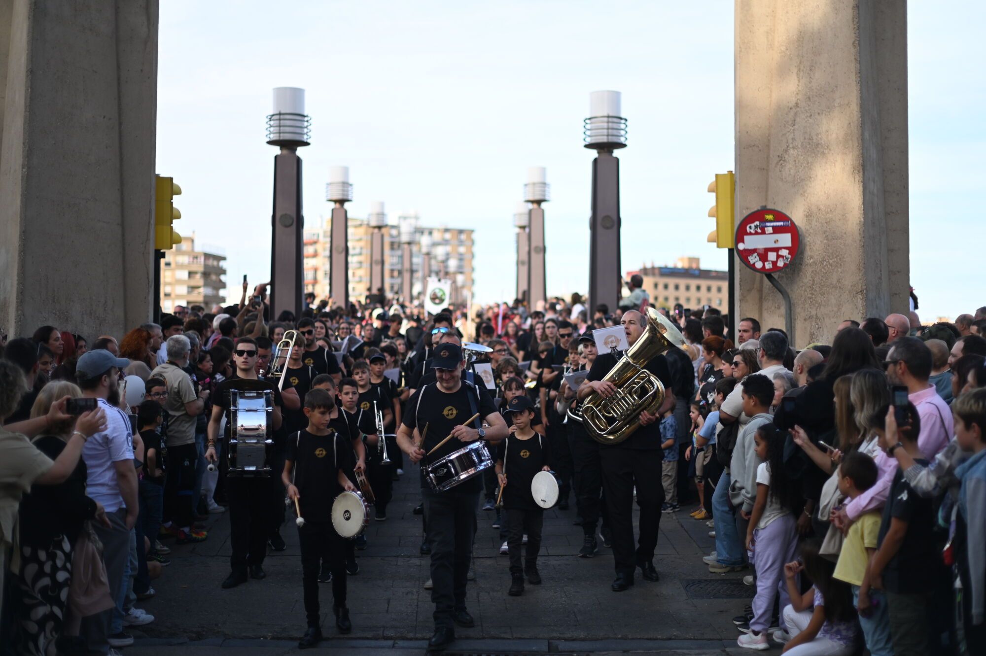 En imágenes | El desfile de Star Wars acerca la fuerza al público de Zaragoza
