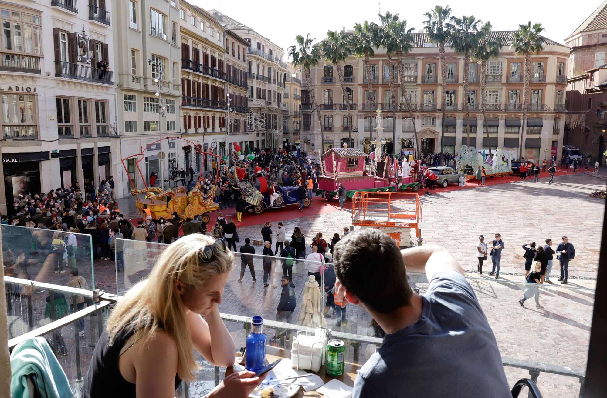 Prosigue el rodaje de la serie de Netflix 'La chica de nieve' en Málaga.