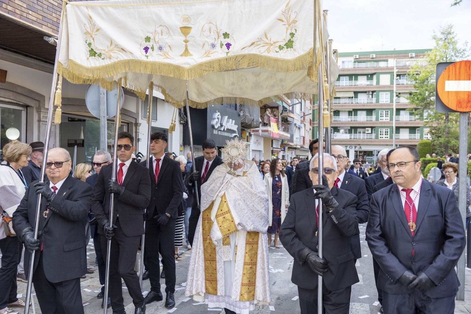 Las imágenes de la procesión del Encuentro del Domingo de Resurrección en Torrevieja