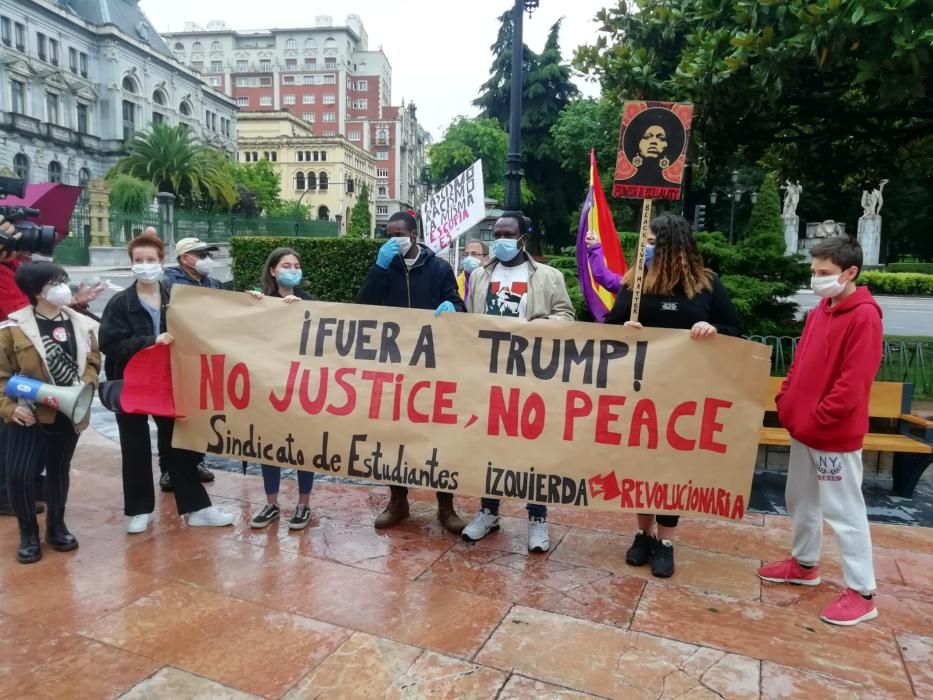 Concentración antirracista en Oviedo