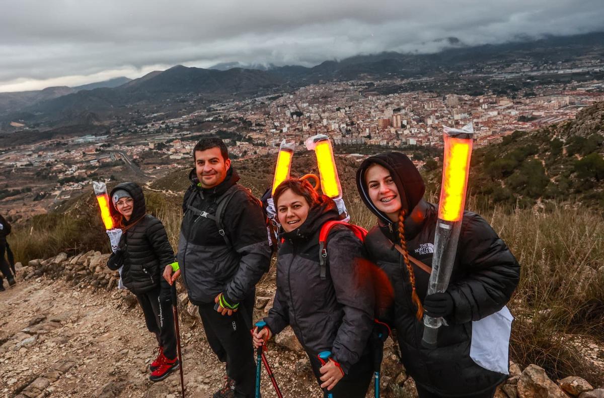 Así ha sido la Bajada de Antorchas en Elda