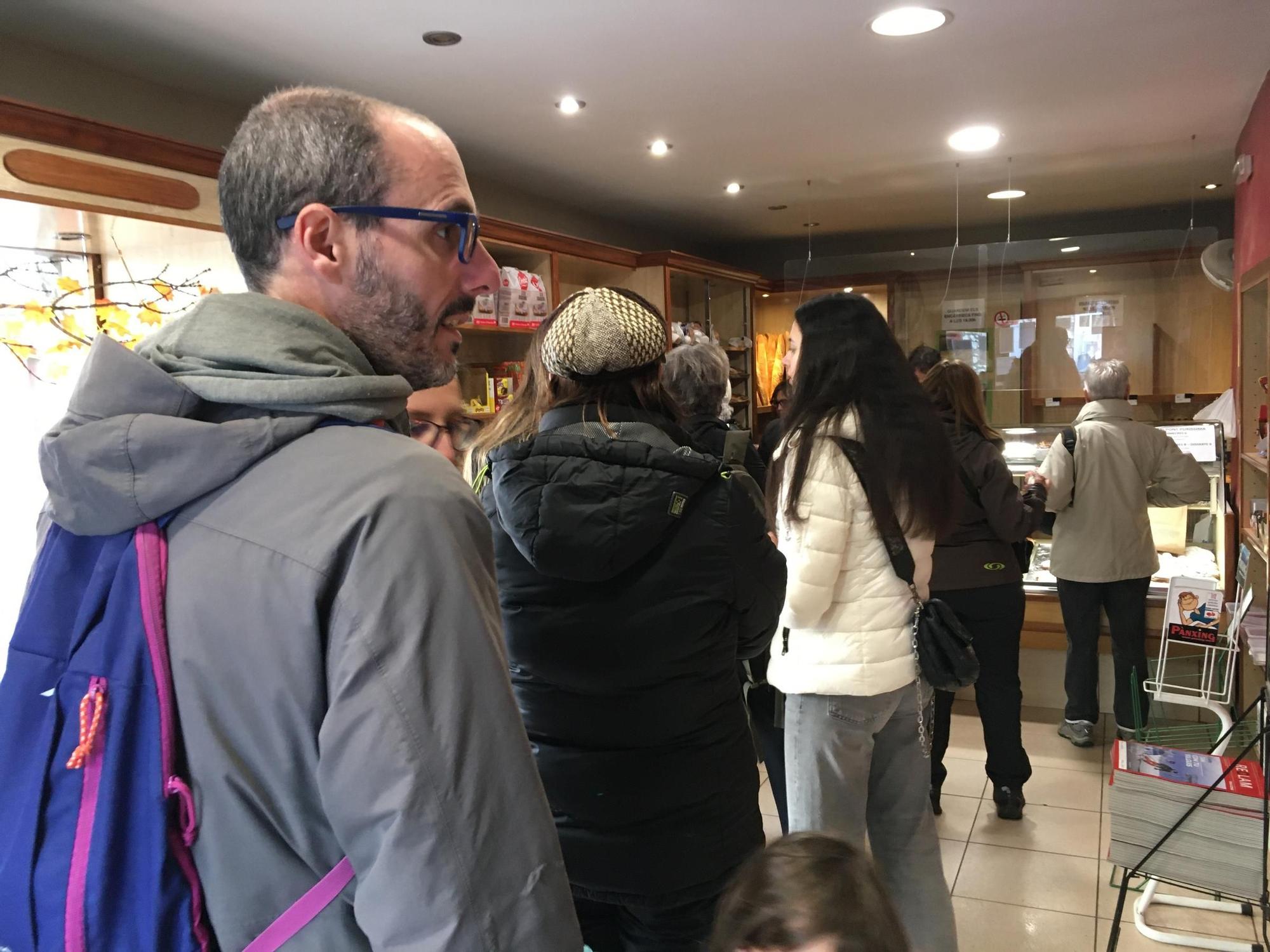 Cues als comerços de la Cerdanya pel pont de la Puríssima