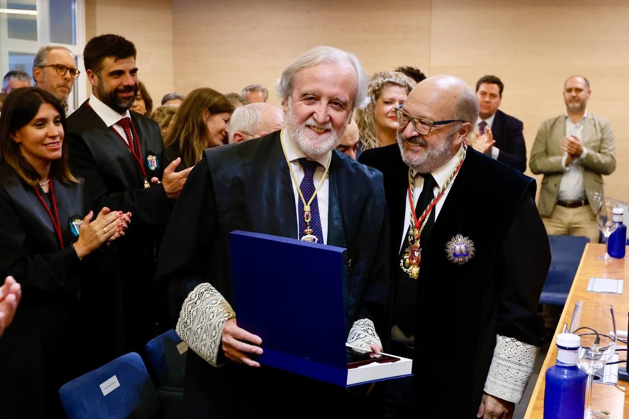 El Colegio de la Abogacía de Córdoba distingue a los magistrados del Supremo Juan Ramón Berdugo y Pedro José Vela