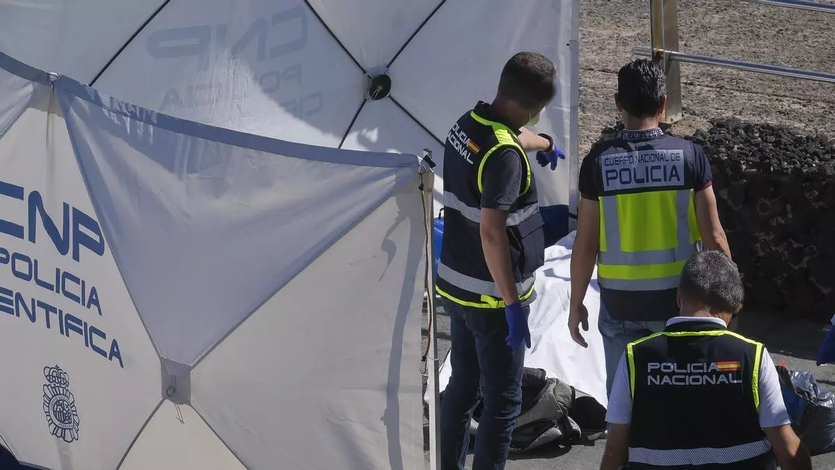 Hallado el cadáver de un hombre con un golpe en la cabeza en Las Canteras