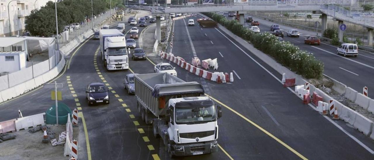 El transporte de mercancías espera un incremento de su actividad de la mano de la reactivación de la obra pública.