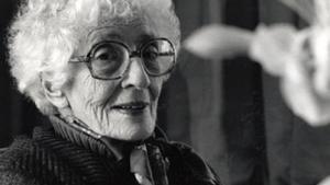 La escitora estadounidense May Sarton