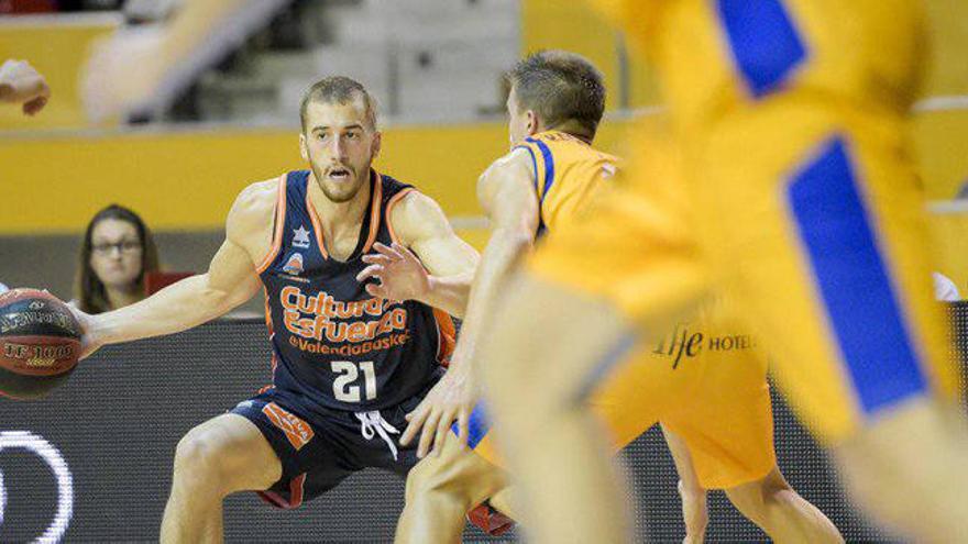 Los fichajes se lucen en una nueva victoria del Valencia Basket