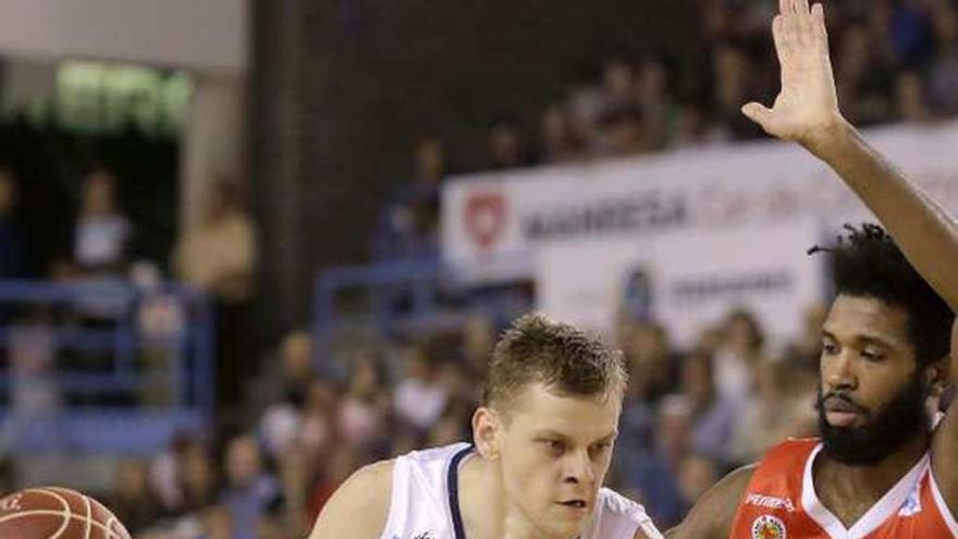 Primer triunfo del Obradoiro