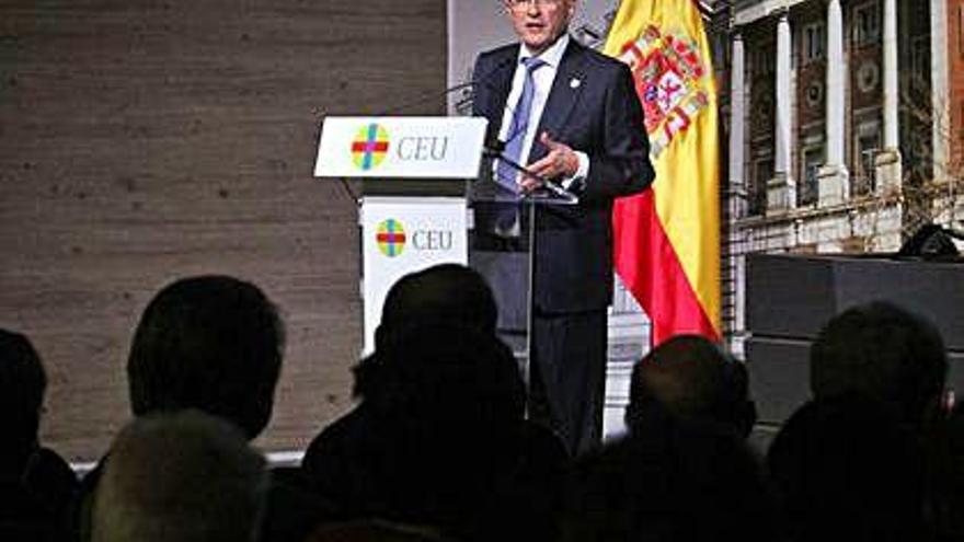 Otero Novas durante su discurso en la Universidad CEU-San Pablo.