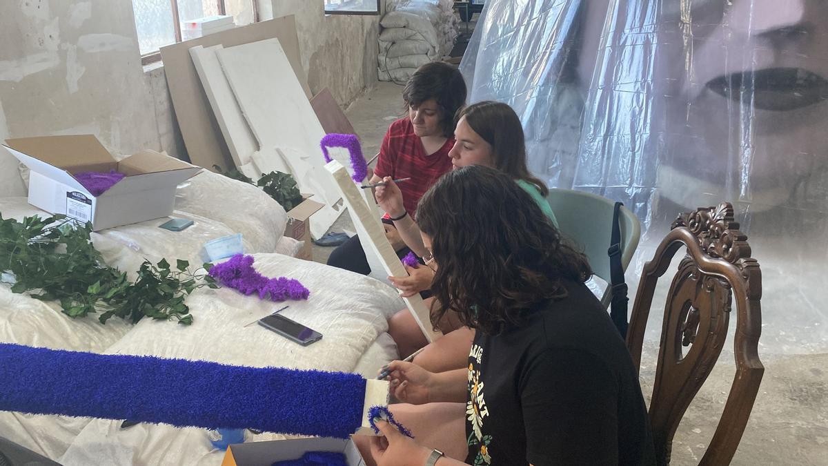 Preparativos para el Anunci de Morella a falta de un mes para la gran fiesta