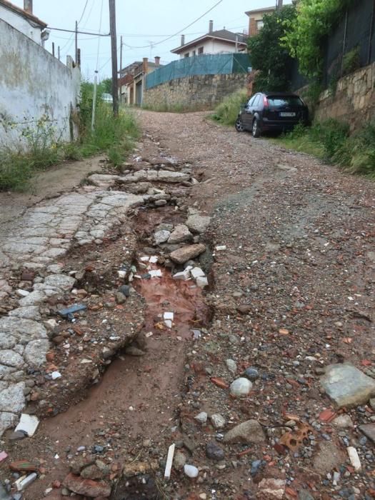 L'endemà del temporal: fotos de les destrosses en carrers i camins de Castellbell