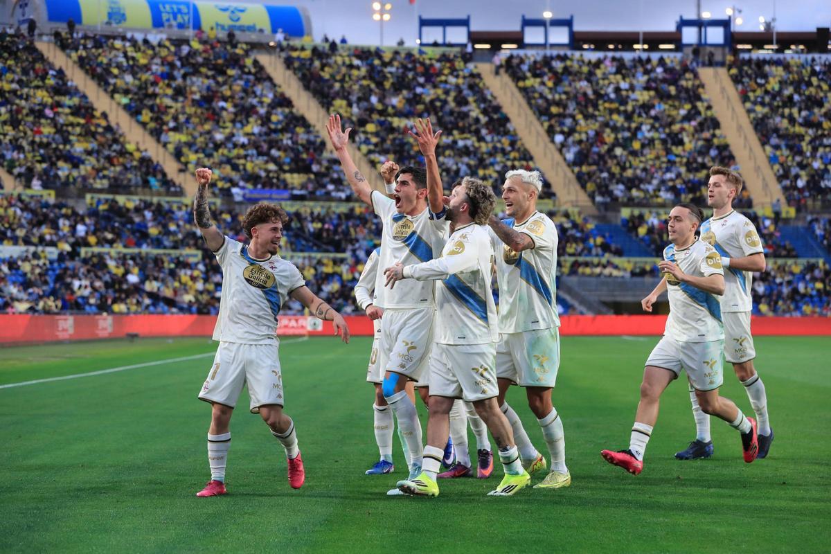 Diego Villares celebra su gol ante la UD Las Palmas.