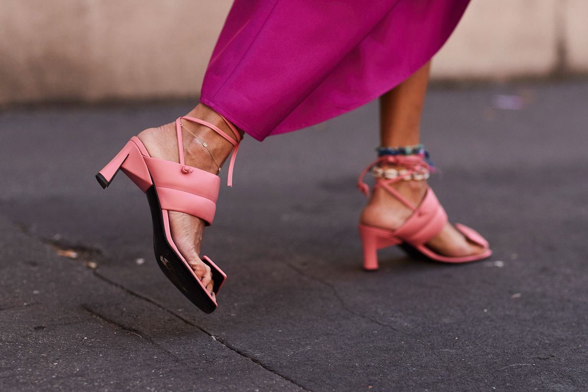 Estas son las sandalias tendencia de Zara que renovarán tu zapatero - Woman