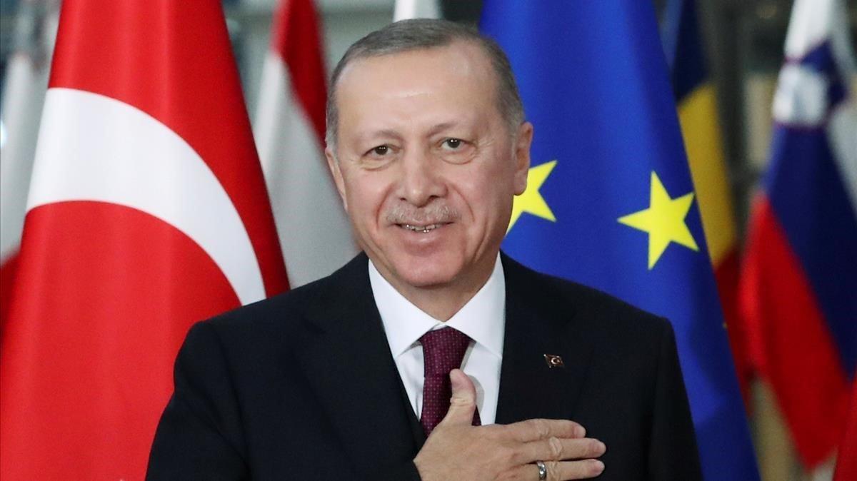 zentauroepp52718061 file photo  turkish president tayyip erdogan reacts ahead of200311122332
