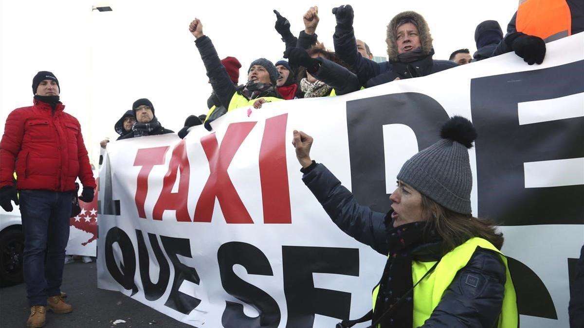 zentauroepp46669034 madrid 23 01 2019   sociedad  huelga de taxistas  ambiente d190123173130