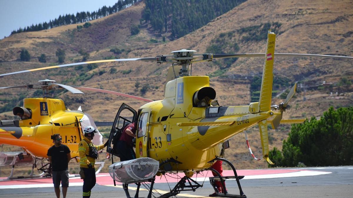 Agentes de Medio Ambiente se desplazaron en helicóptero a la zona de Veneguera donde se llevan a cabo unas obras.