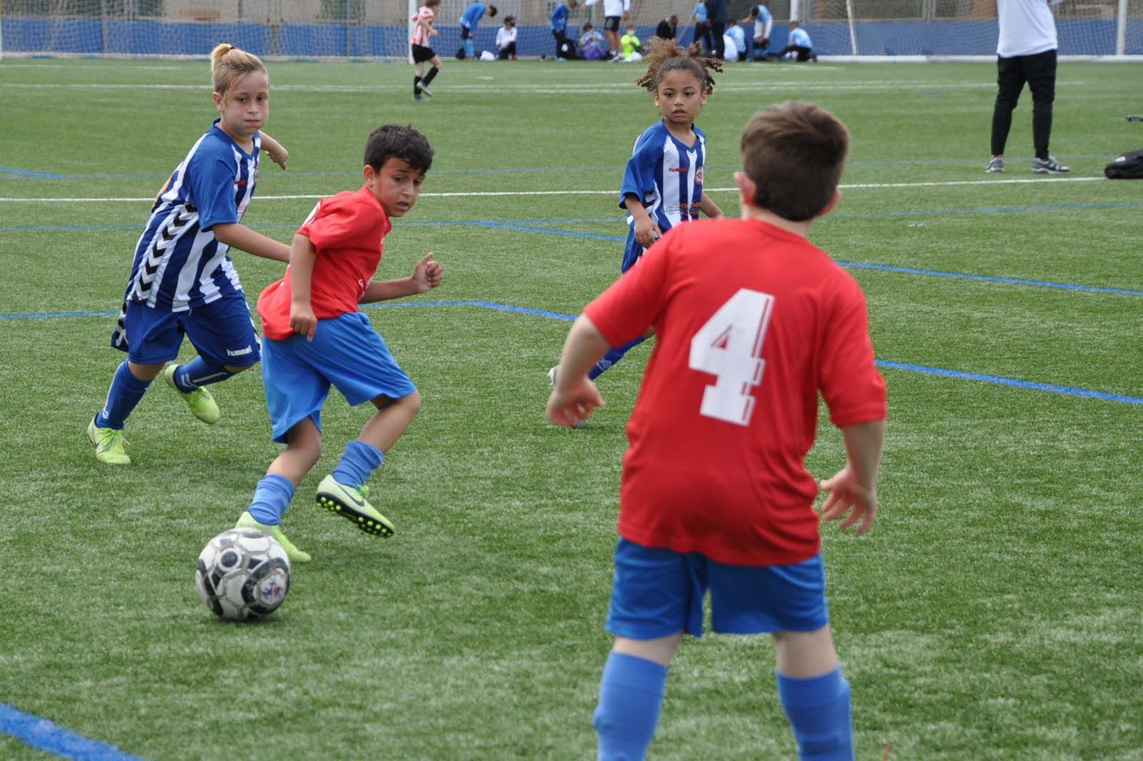 El fútbol base vuelve a sonreír