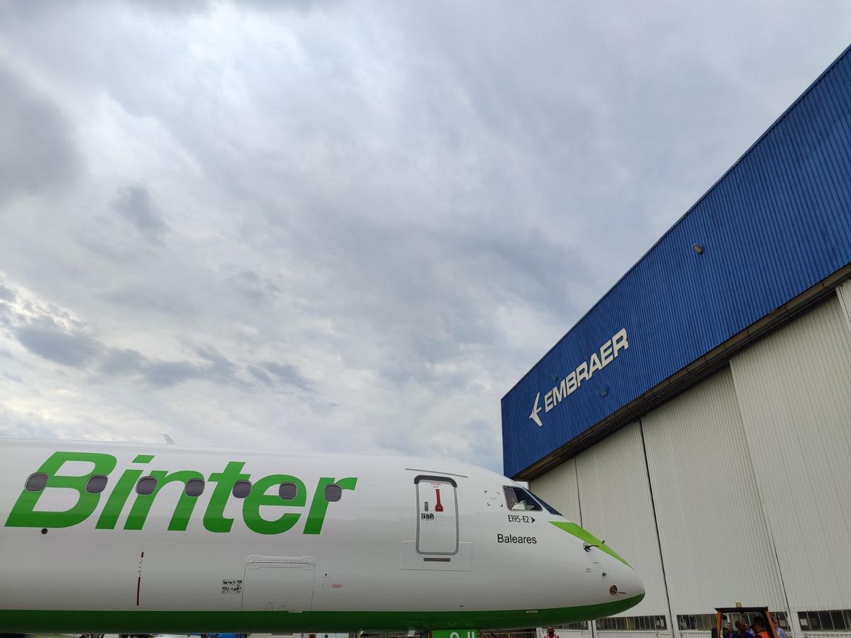 Binter incorpora dos nuevos Embraer a su flota, que ya suma 40 aeronaves