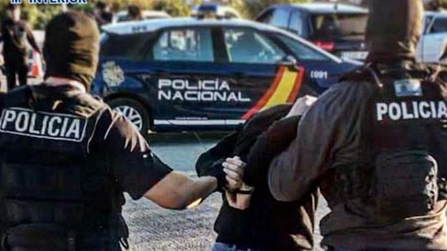 Imágenes de una de las detenciones en Benidorm.