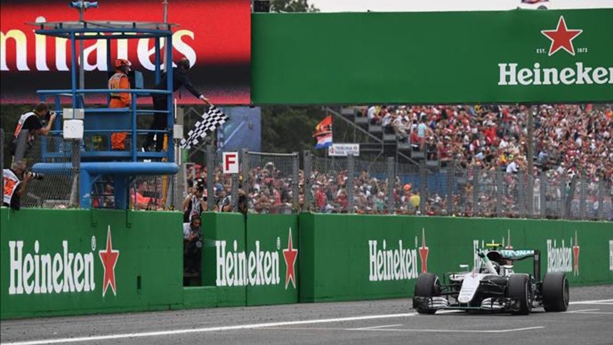 Rosberg ganó en Monza