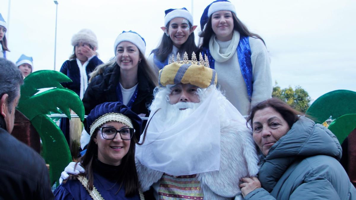 Sus Majestades reparten ilusión en Monesterio Sus Majestades reparten ilusión en Monesterio