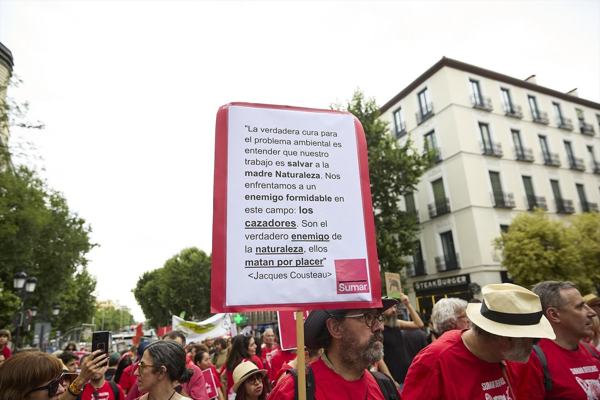 Las imágenes de la manifestación en Madrid por el lobo