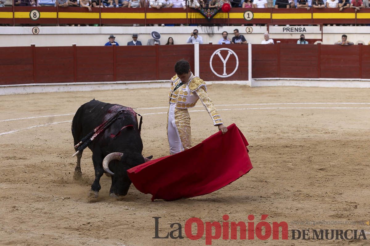 Tarde histórica en Abarán con la alternativa de José María Trigueros y el indulto de Tomás Rufo, junto a Castella salieron a hombros