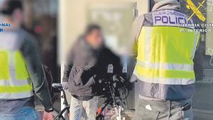 Imagen del arresto de Fath Allah por parte de la Guardia Civil, el 27 de enero de 2023 en Girona.