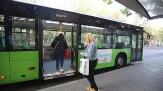 Aucorsa permitirá pagar el billete de autobús con el móvil en 2025
