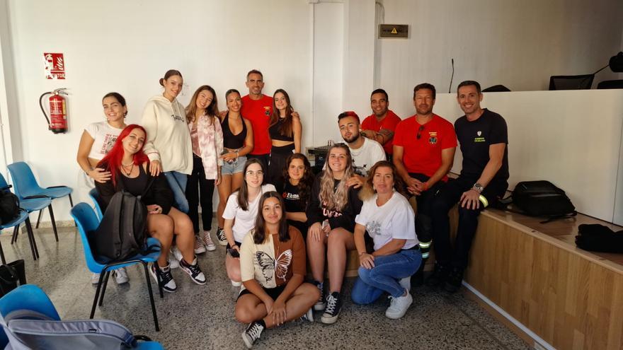 Alumnado de FP de Málaga y Bomberos por el mundo organizan una gala benéfica