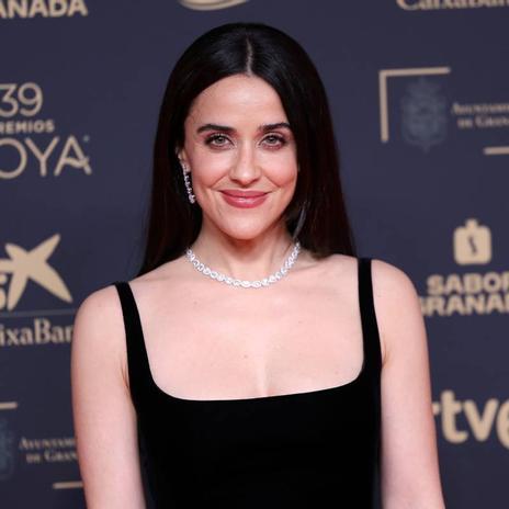 Macarena García, emociona con la sencillez de un vestido negro de Dior