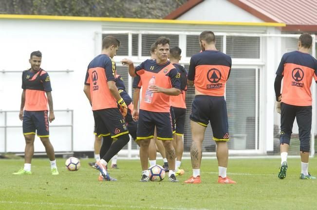 ENTRENAMIENTO DE LA UD LAS PALMAS EN BARRANCO ...