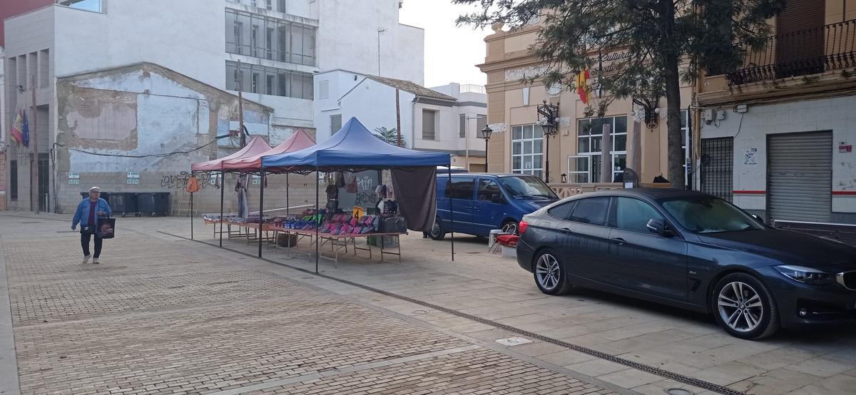 Apenas un puesto en la plaza del Ayuntamiento.