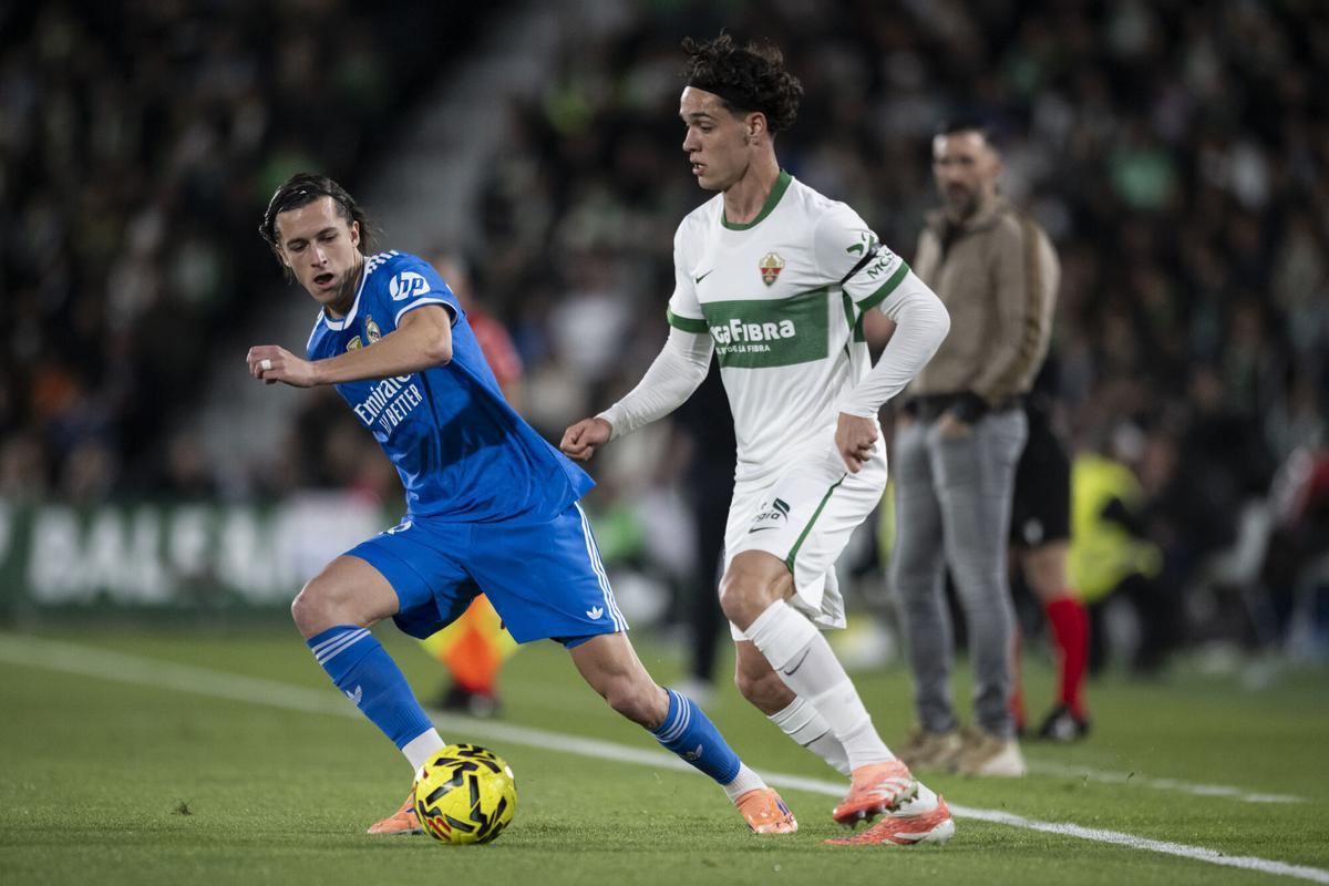 El Elche retrata la vulgaridad del Real Madrid de Xabi