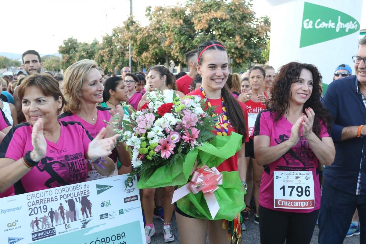 La marea rosa inunda las calles de Córdoba