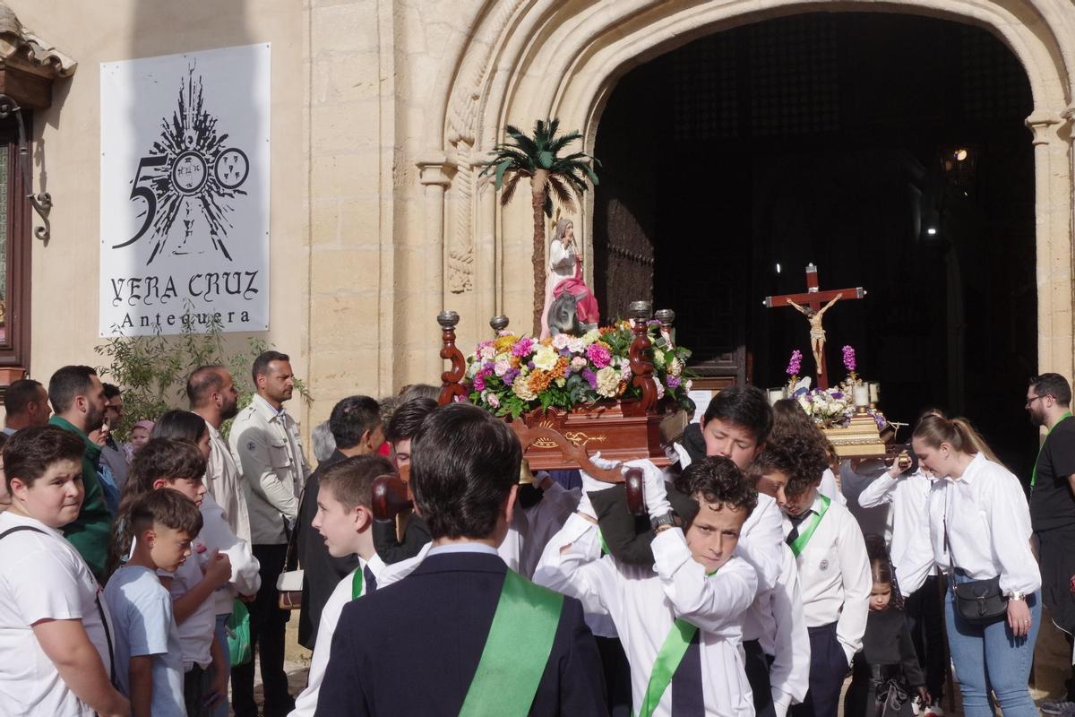 Fotos de la procesión de tronos chicos de Antequera