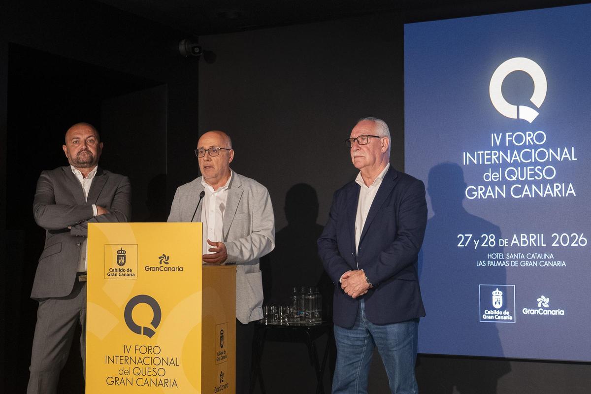 Por la izquierda, Carlos Álamo, Antonio Morales y Miguel Hidalgo.
