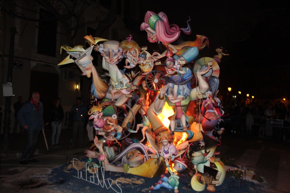 Fallas 2019: Cremà de Maestro Gozalbo, mejor falla infantil de Especial de 2019