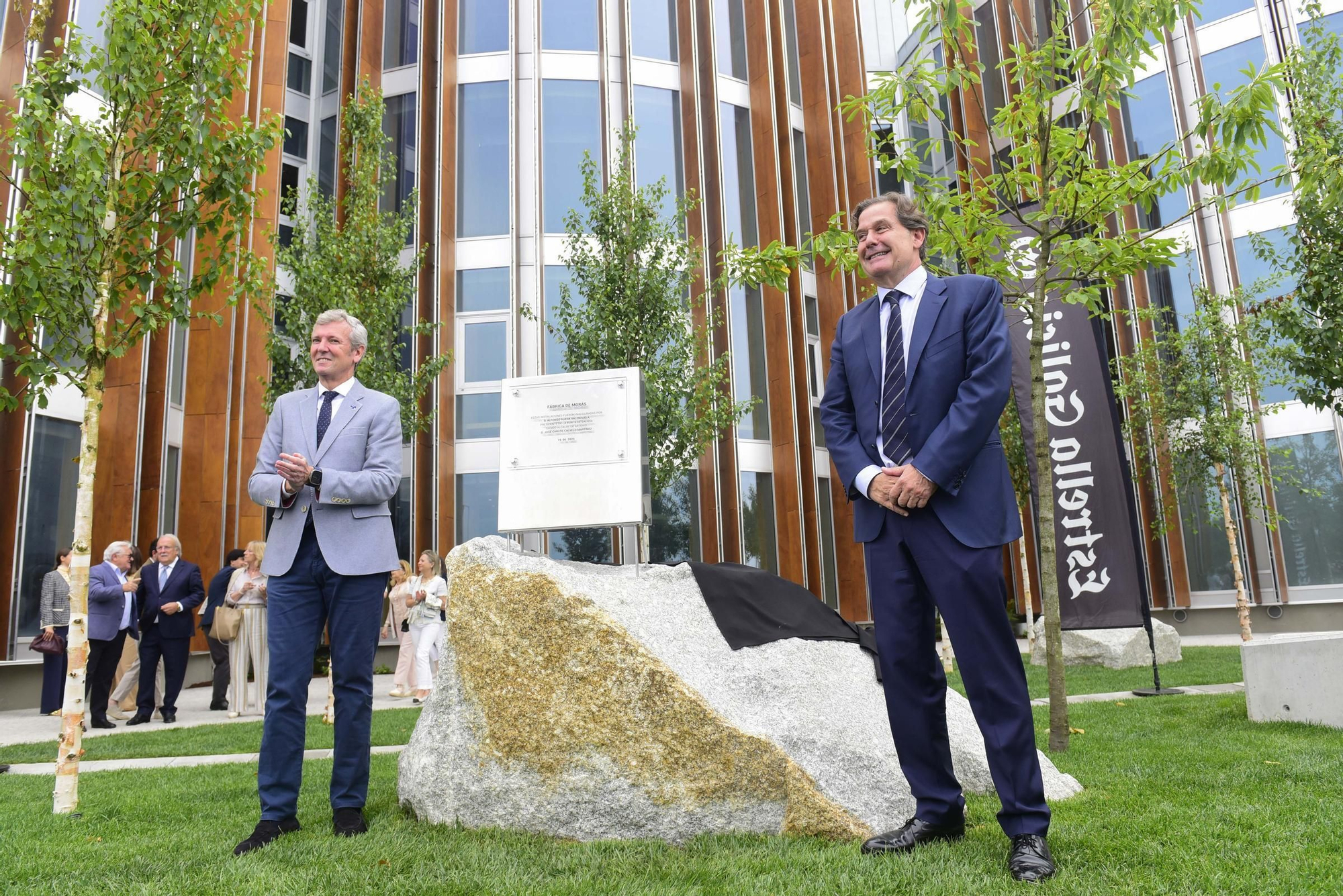 Estrella Galicia inaugura su nueva planta de producción en el polígono de Morás