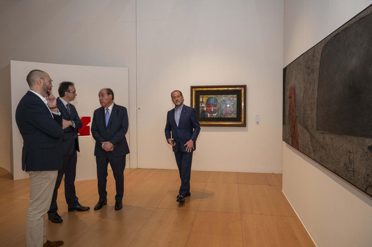 'Espacio y Tiempo': un paseo en A Coruña por las esculturas de la Colección Abanca