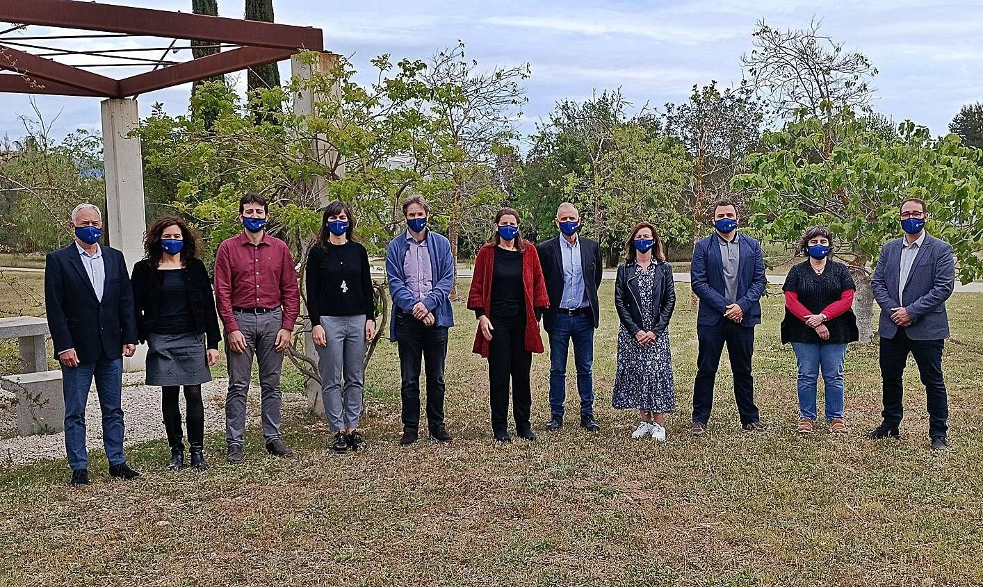 Los vicerrectores de  Carot:  Yolanda González (Gestión y Política Académica);  Víctor Homar (Política Científica e Investigación); Loren Carrasco (Innovación y Transformación Digital); Antoni Bordoy (Profesorado); Carmen Touza (Alumnos); Maurici Mus (Gestión y Política de Posgrado); Magdalena Brotons (Proyección Cultural); Marcos Nadal (Planificación e Internacionalización); Carles Mulet (Economía); e Irene Nadal (Secretaria General). 