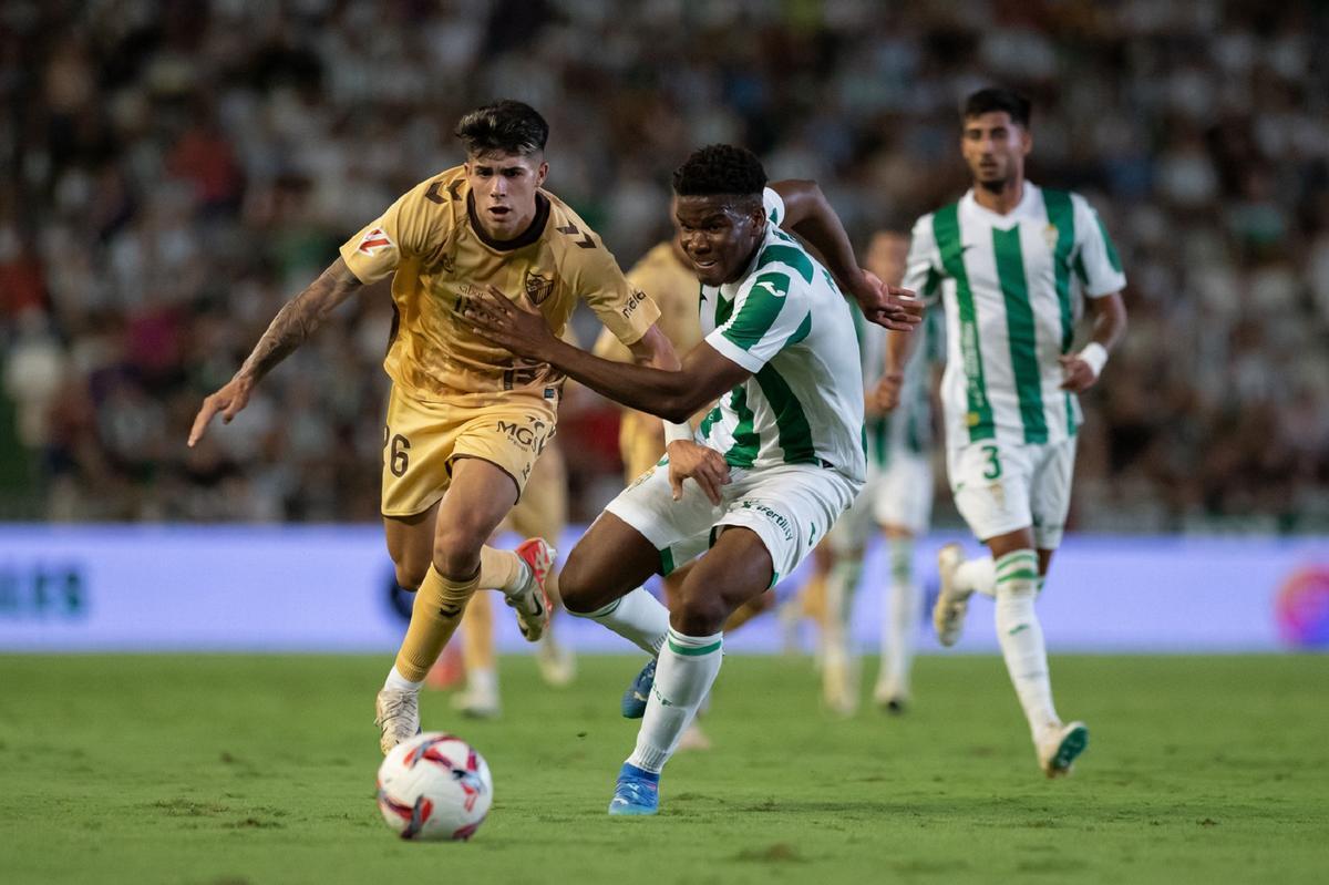 Antoñito, en la primera vuelta contra el Córdoba.