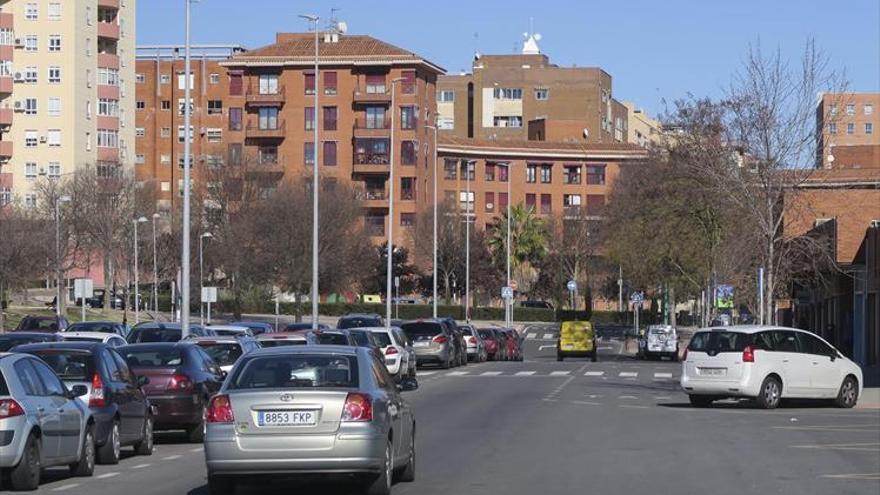Atropella a una mujer en Cáceres porque el conductor no echó el freno de mano