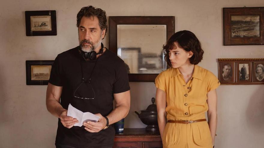 'El ser querido': Javier Bardem y Victoria Luengo, precisos ambos, interpretan a un padre director y una hija actriz en un drama con el cine como acicate
