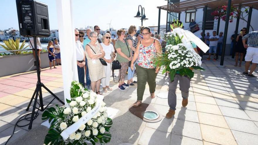 Homenaje víctimas del JK5022 en 2019.La Asociación de Víctimas del Vuelo JK5022 recuerda a las 154 personas que murieron hace once años en el aeropuerto de Madrid-Barajas al estrellarse un avión de Spanair que despegaba hacia la isla de Gran Canaria.
