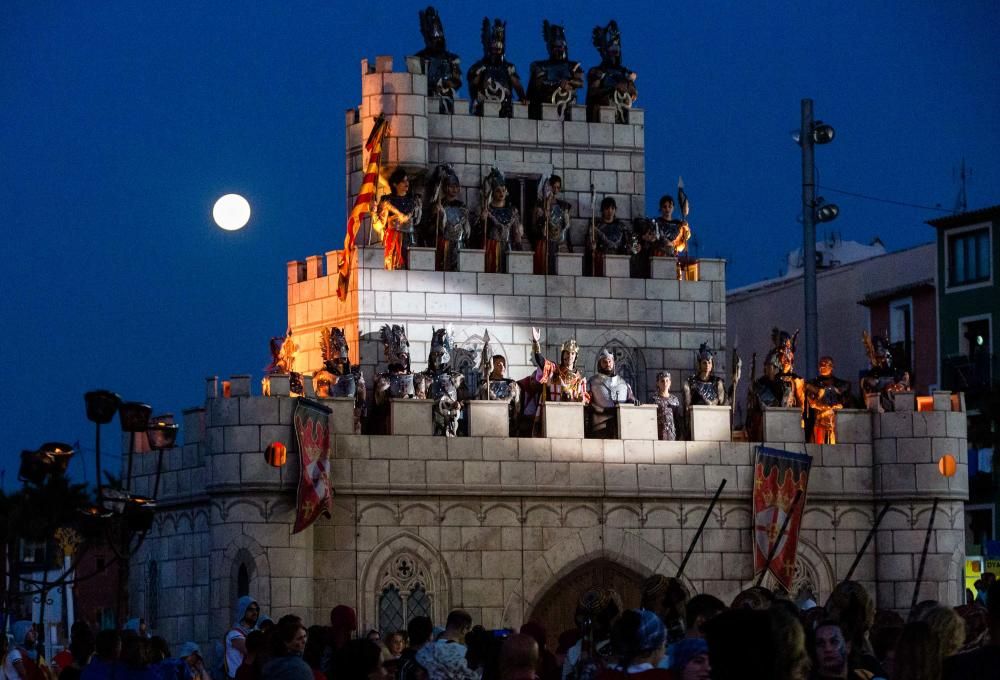 La Vila cae en manos de la Media Luna.