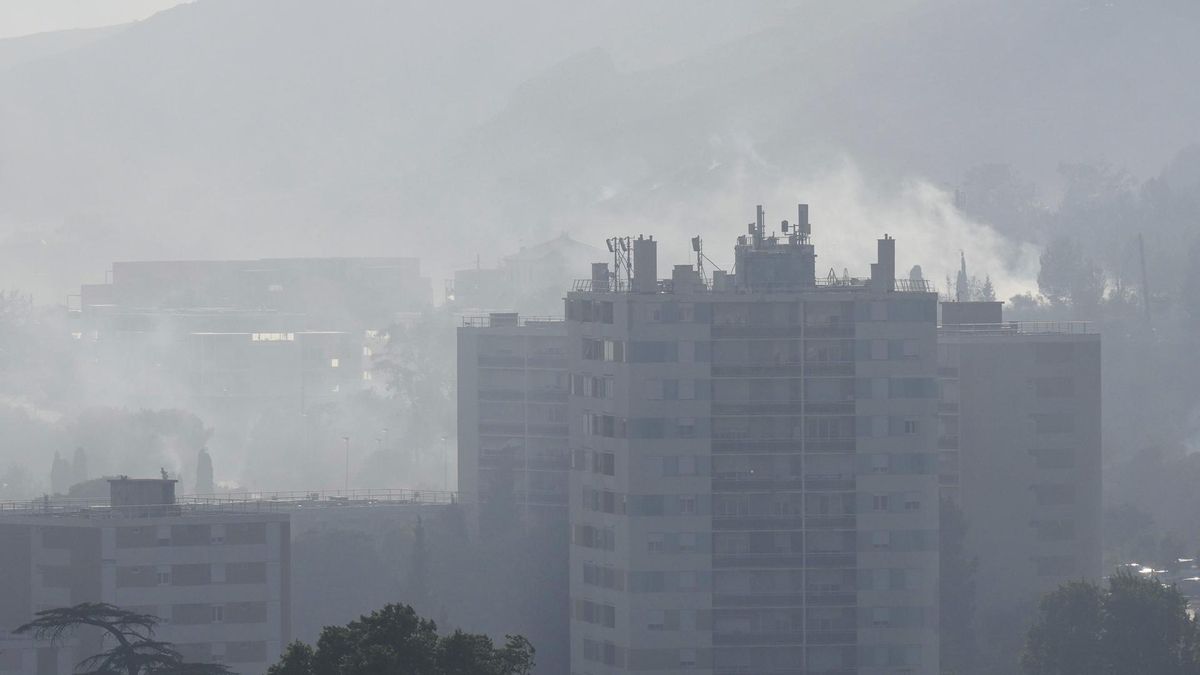 Marsella, la segunda ciudad de Francia, asediada por un violento incendio forestal